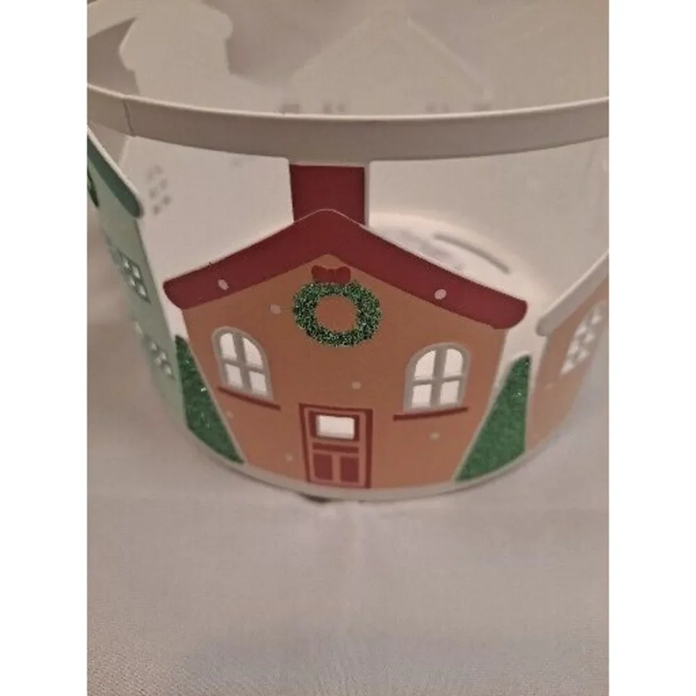 Yankee Candle 1724726 Snow Globe Wonderland Holder For 3 Wick Candles‎ Metal